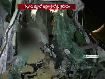 8 killed in separate accidents in Telugu states